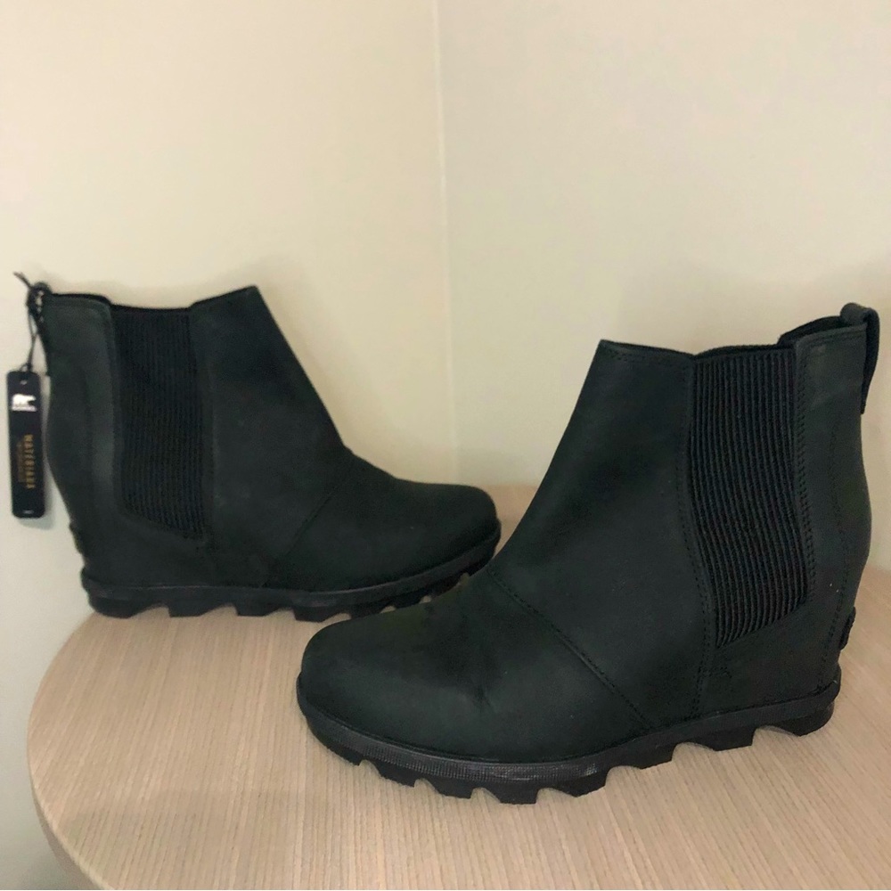 Sorel Joan of Arctic Wedge II Chelsea Boots
